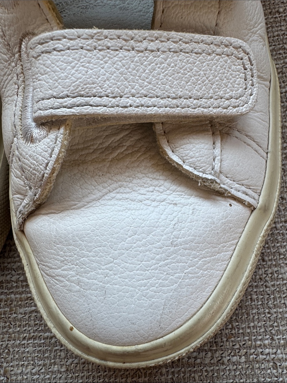 Veja “Recife” White Leather Sneakers with neon Pink Accents, size 39/8 - Picture 16 of 16